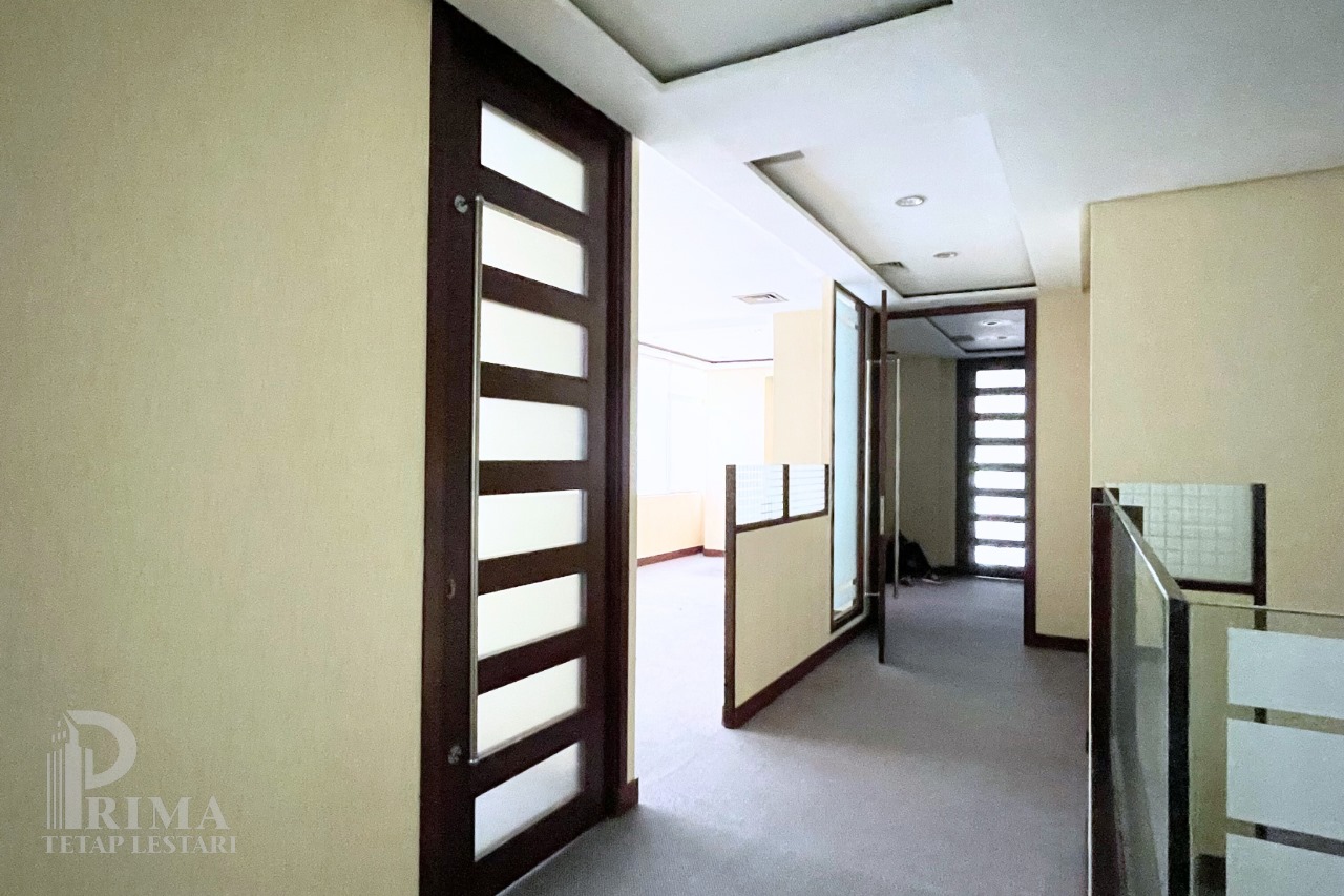 SEWA KANTOR AMEX MELAWAI