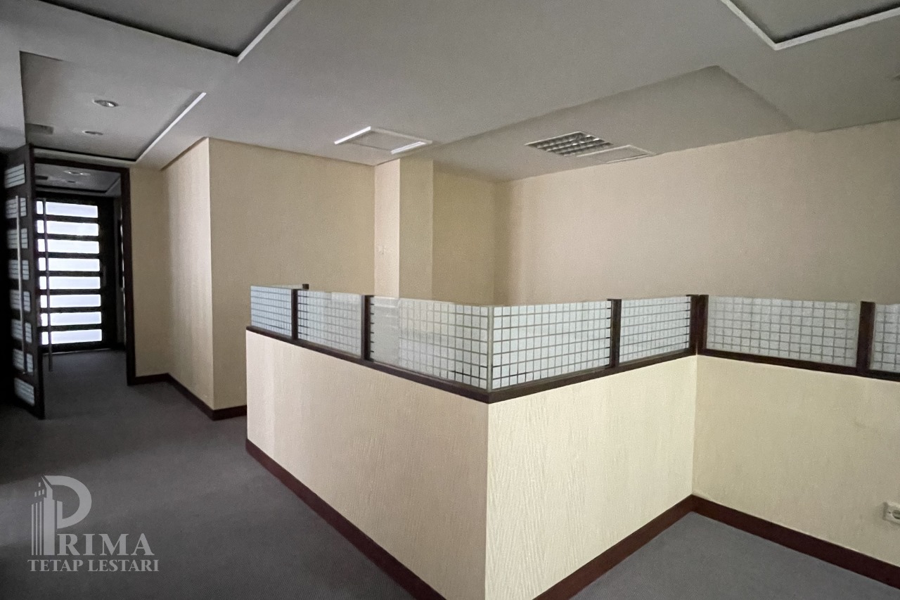 SEWA KANTOR AMEX MELAWAI