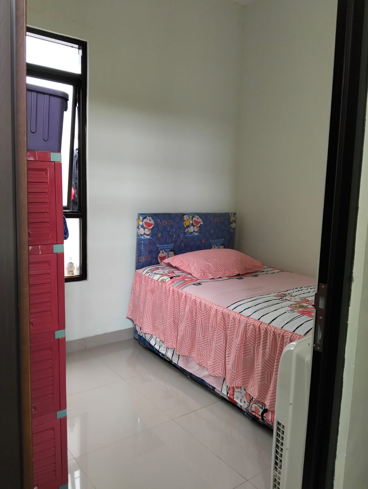 RUMAH DI KONTRAKAN METLAND CILEUNGSI